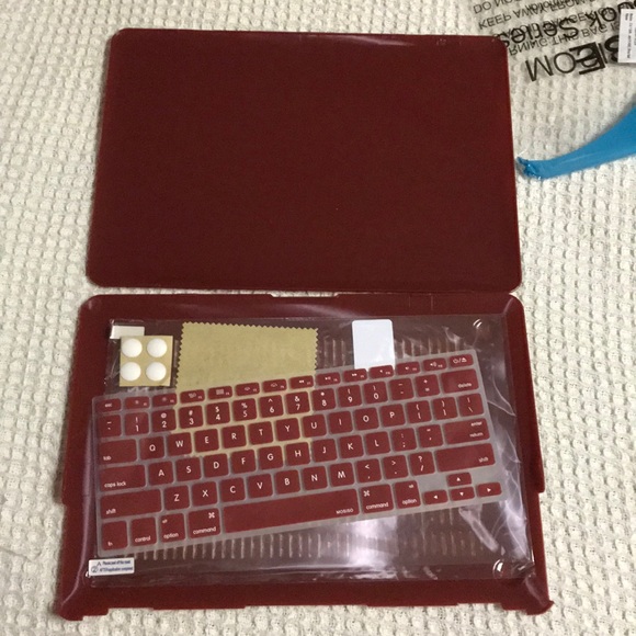 Mosiso Hard Case/Keyboard Cover/Screen Protector - Picture 4 of 4
